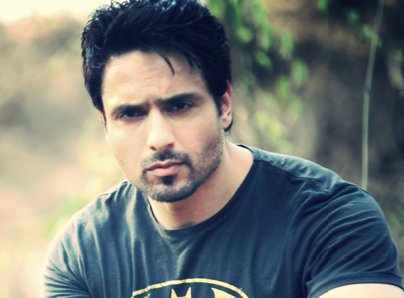 Would you like to see Iqbal Khan back as Aryaman in Tumhari Pakhi?