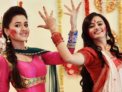 Swaragini Rocks “Sisters Bond”