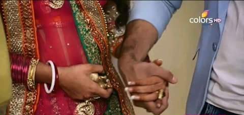 LOVE BY CHANCE (ONE SHOT)