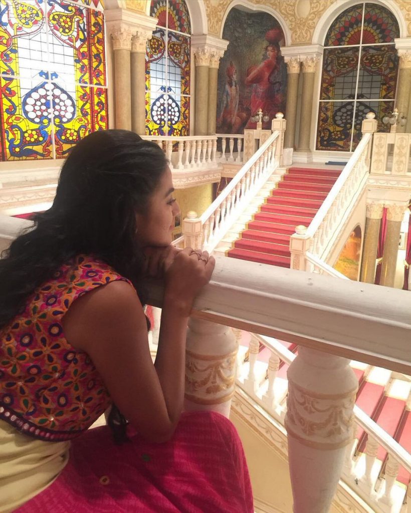 swasan…. ” the bus stop “