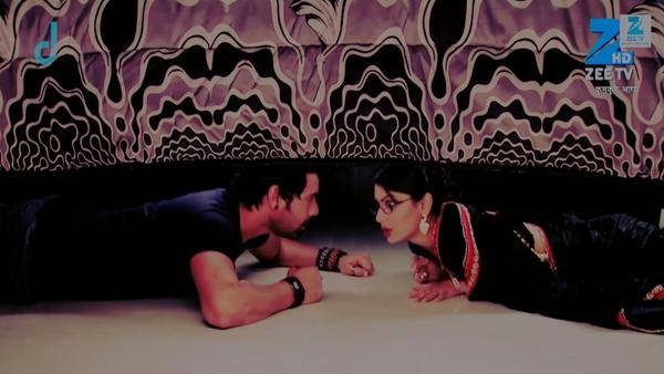 Kambaqt Ishq – Episode 25