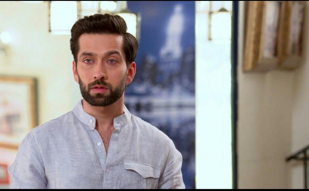 Ishqbaaz Anika with head high and self esteem 2