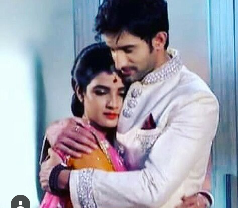 Is it love? by lover cum Aarohi…. Kiss day special.. (Twinj os) Happy Kiss Day