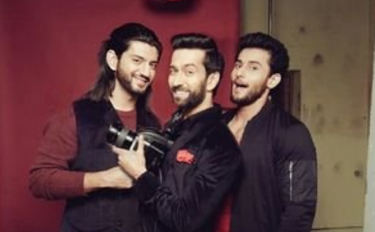 Cute love story of us (shivika,gowrikara,roumya) introduction