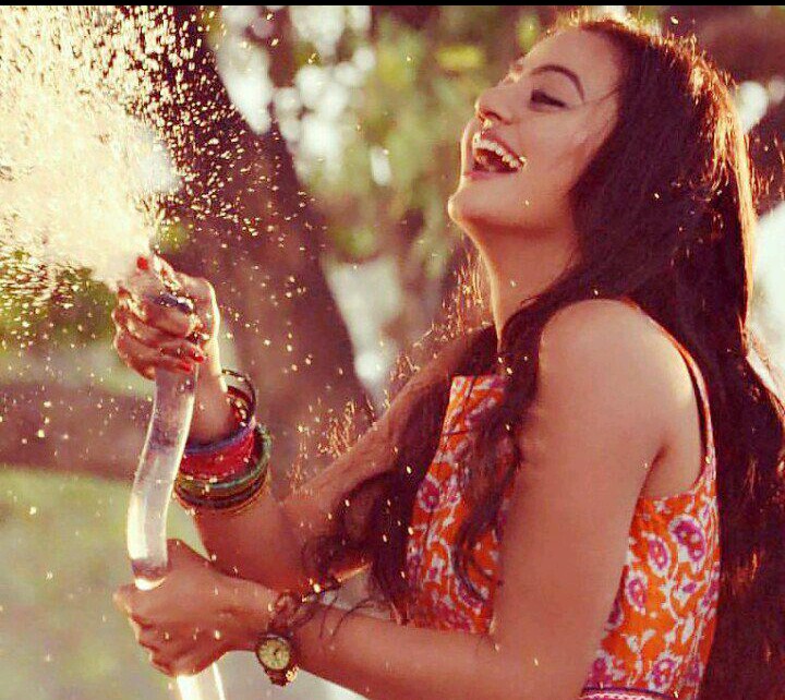 Falling For Mr. Maheshwari (Summersaults): Chapter 2