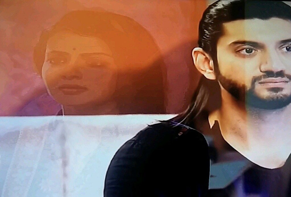 Dhoor hokar bhi hum pas hai Part-5 (Omkara breaks seeing his daughter’s condition).