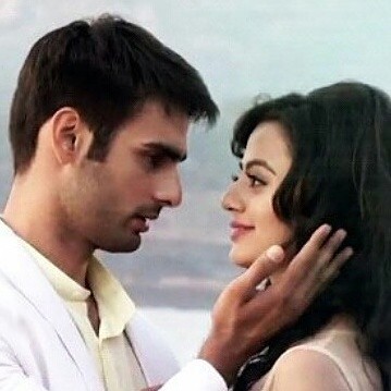 Swasan two shot: The indescribable love of a pianist… (2)