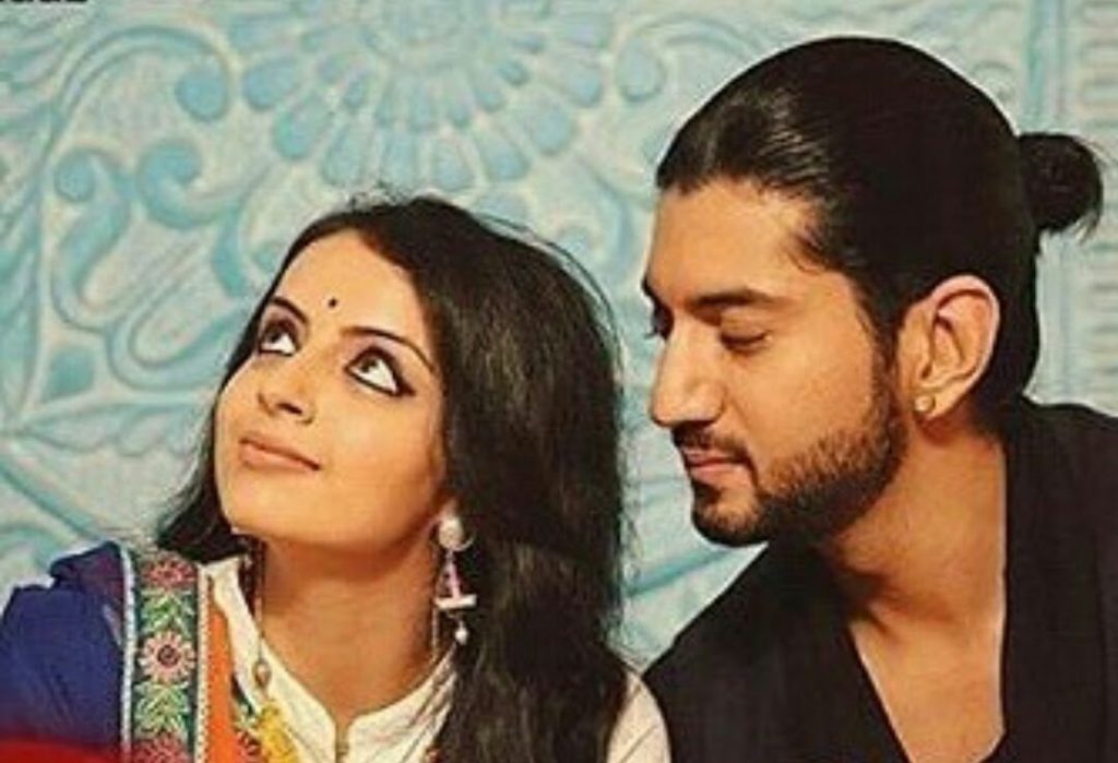 When she coloured my canvas – IB & DBO – Colour 46