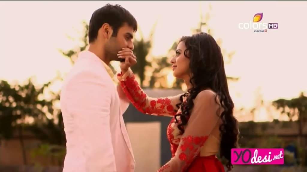 TUM KON PIYA (SwaSan ff) Part 1