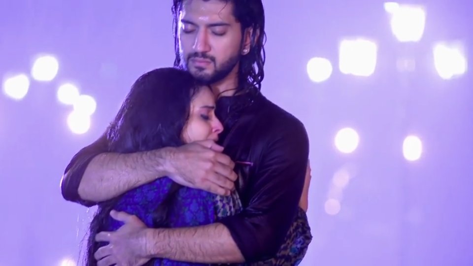 RiKara Mini Shot: Hold On - Telly Updates