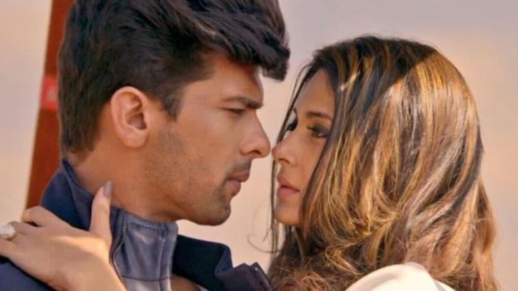 Rishten yeh banae hai pyaar ki rang mein (Chapter-35)