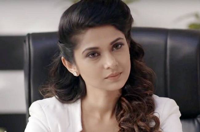 Beyhadh 2 Star Jennifer Winget On COVID19 Lockdown There Is Anxiety At  Times But I Am Coping  Filmibeat