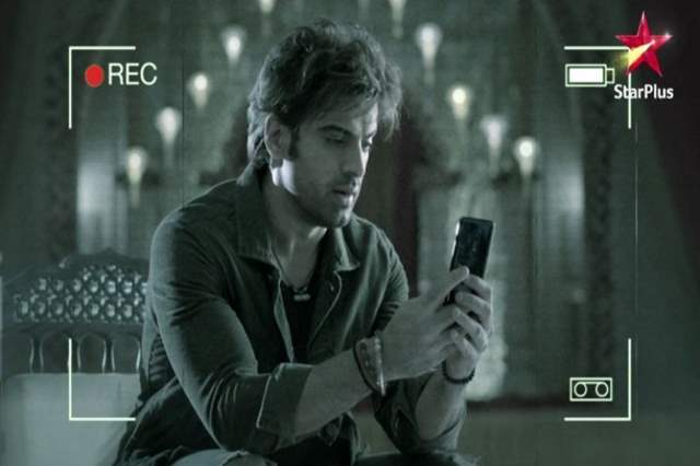 Sikander to die for his daughters; Records a video to tell them WHY