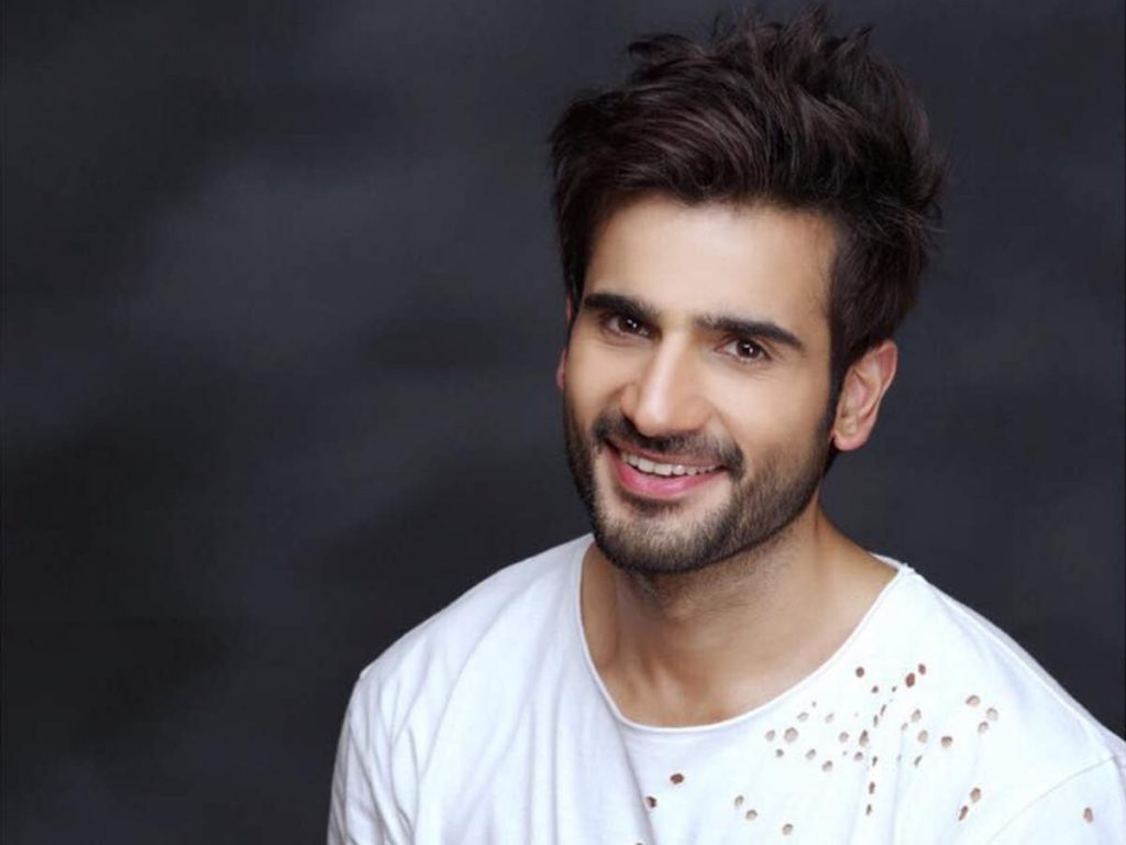 On completing 11 Years on the tube, Karan Tacker REVEALS his FIRST PAY CHEQUE