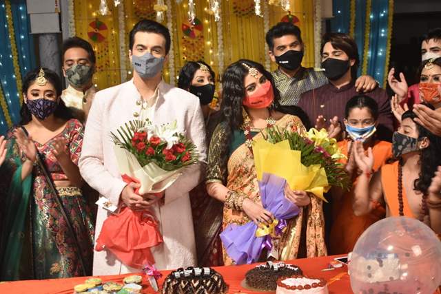 Mohsin Khan's Bday celebration on the sets of YRKKH looks Fab!! - Telly