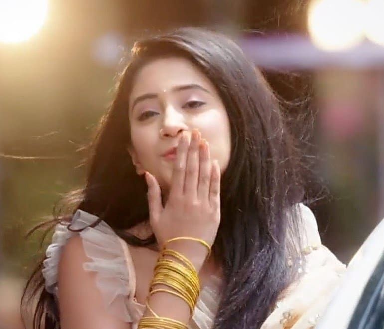 Woh Chaand Toh Mein Hoon – ACCIDENT AND STALKING (EP 55)