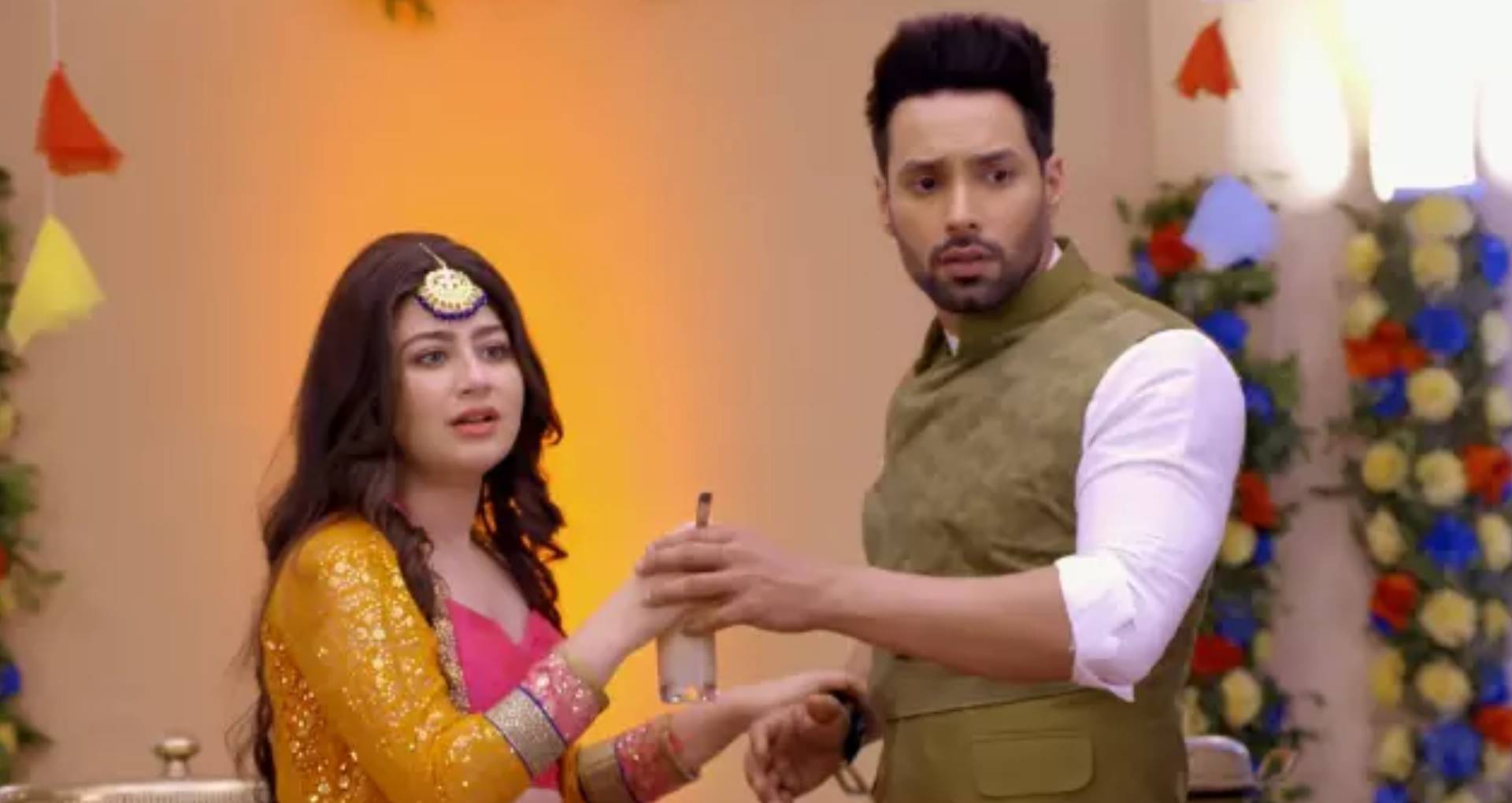 Yeh hai. Yeh hai. Абрар кази. Yeh hai chahatein actors. Yeh hai.