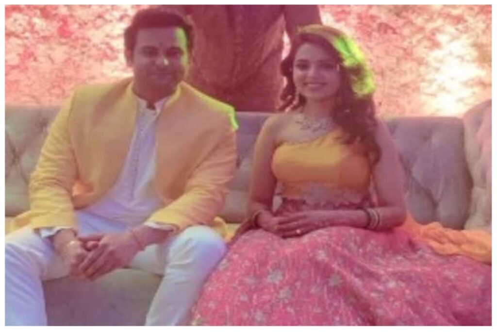 The Kapil Sharma Show fame Sugandha Mishra and Dr. Sanket Bhosale ties the knot Sanket Sugandha Marriage
