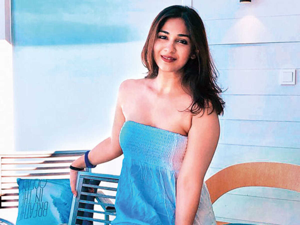 Vidhi Pandya Spills the beans about her Love Life