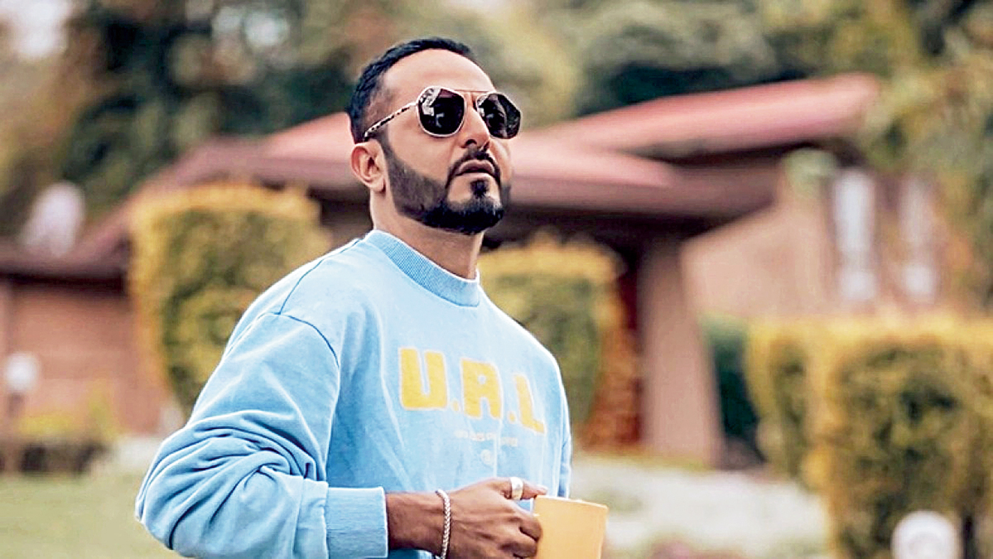 Nikhil Chinapa brings Wild Villa winners Sapna Malik and Devashish