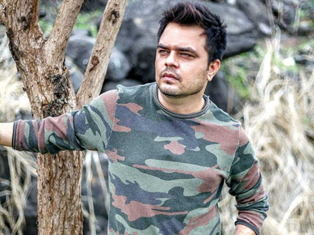 Sandeep Anand now back together with wife Shraddha after divorce rumors