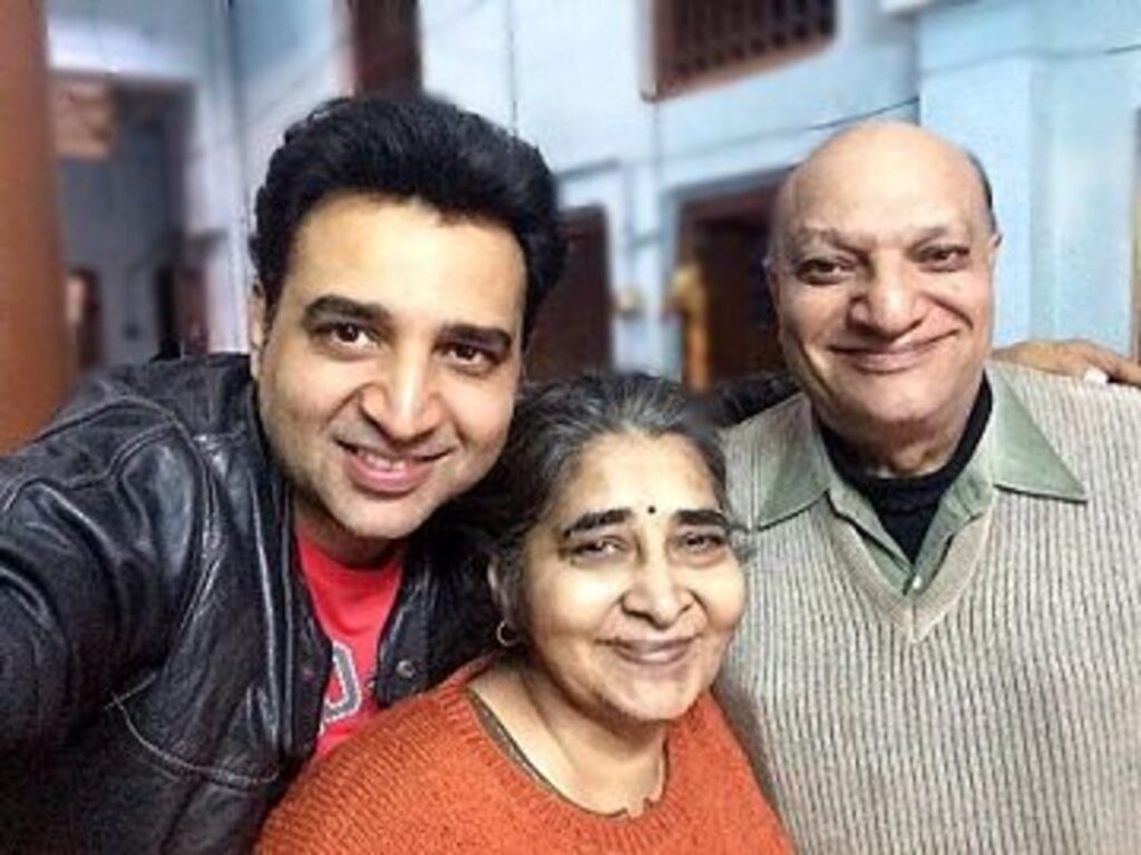 Romanch Mehtha loses his father to Corona Virus