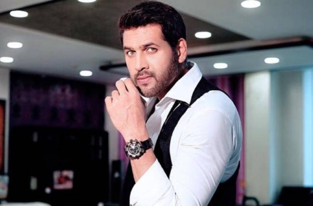 Mahabharat fame Rumi Khan escapes a major accident