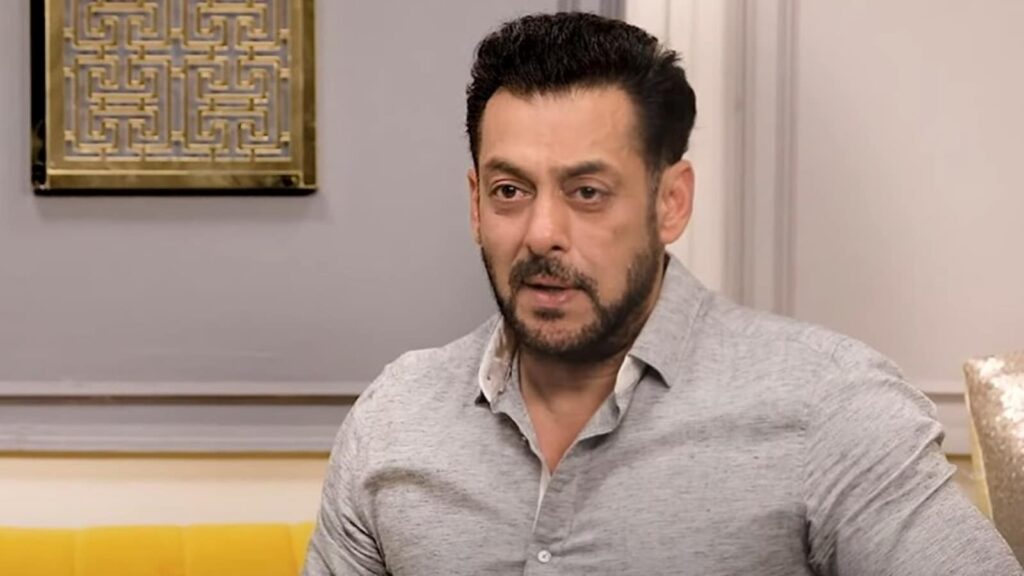 Salman Khan stops a fan from disrespecting Shah Rukh Khan; says, “Wo Bhai ka Bhai hai”