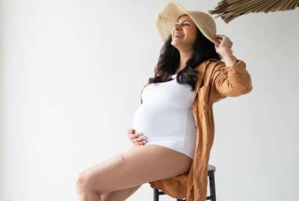 Kishwer Merchant shares adorable pictures from her Maternity Shoot