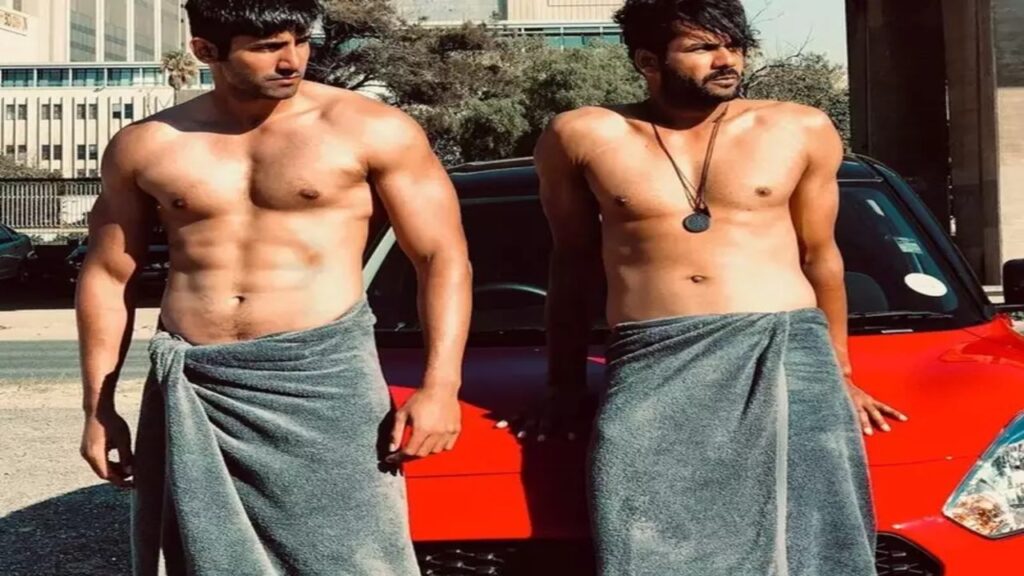 Khatron Ke Khiladi 11: Vishal Aditya Singh comes to rescue Varun Sood