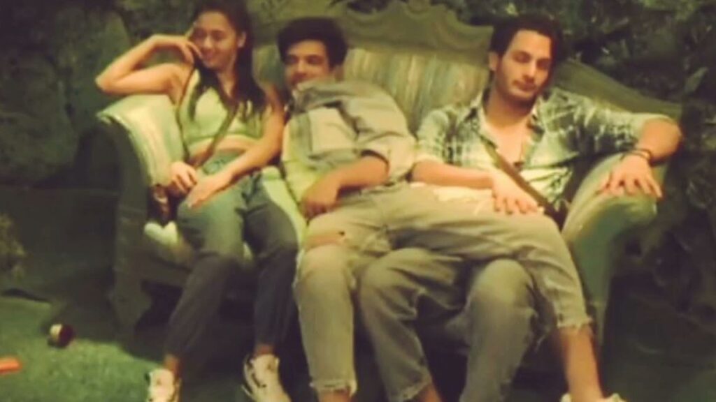 Bigg Boss 15: Umar Riaz teases Tejasswi Prakash for calling Karan Kundrra inside the bathroom; says, “Darwaza band kar le”