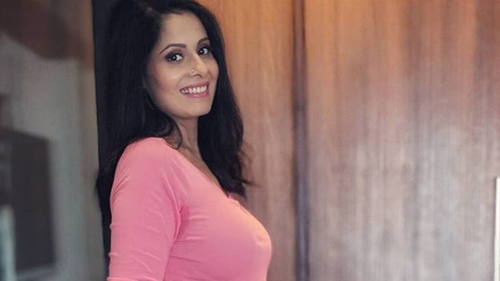 Chhavi Mittal gives a befitting reply to the trolls; writes, “A little sensitivity wouldn’t hurt don’t u think?”