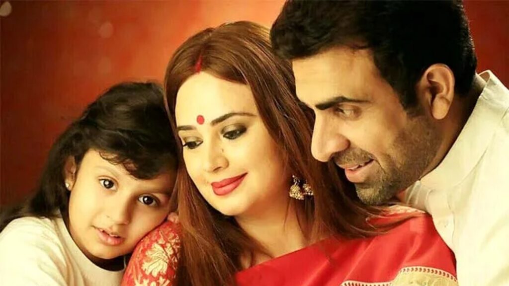 Shalini Kapoor on how she maintains the balance between being a homemaker as well as an actress