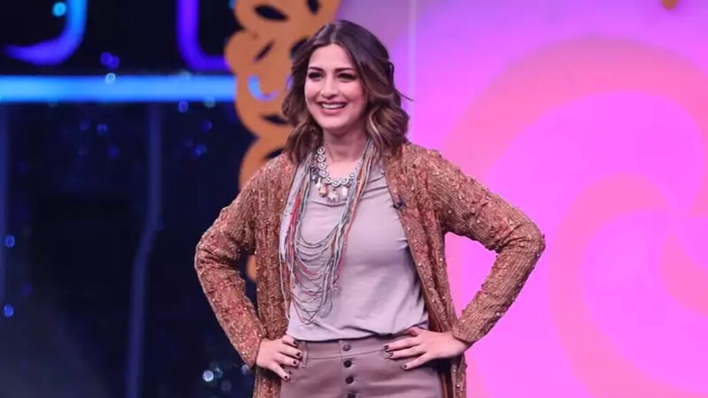 Sonali Bendre on her return to the small screen with DID Li’l Masters 5 after her battle with cancer; says, ‘I am a bit emotional”