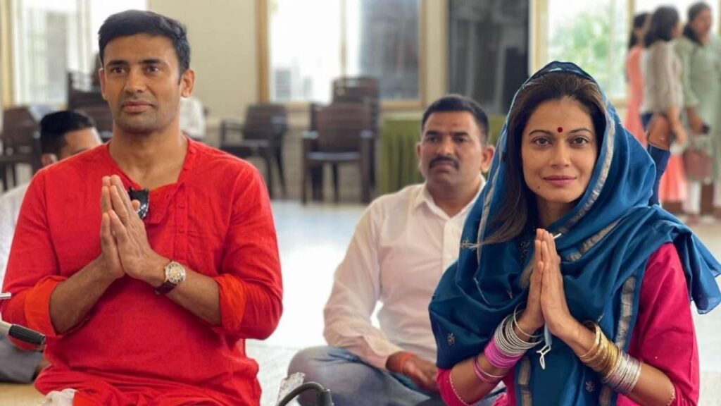 Lock Upp: Sangram Singh surprises Payal Rohatgi by proposing marriage to her