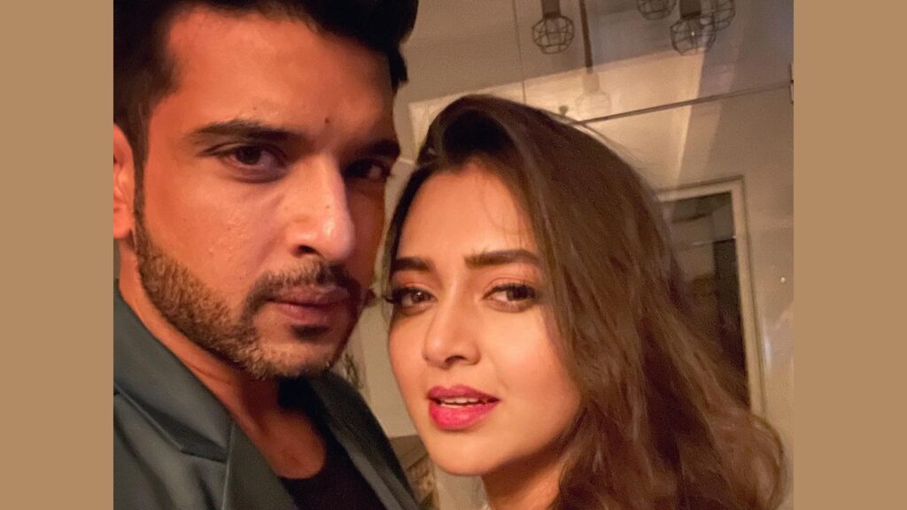 Karan Kundrra Schools Tejasswi Prakash’s fan clubs for editing pics, morphing abuses; She Support him with strength..