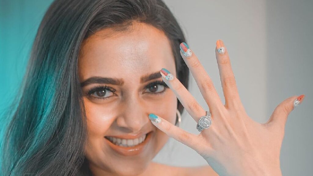 Tejasswi Prakash shares her views on being financially independent; says, depending on men for financial advice is stupid