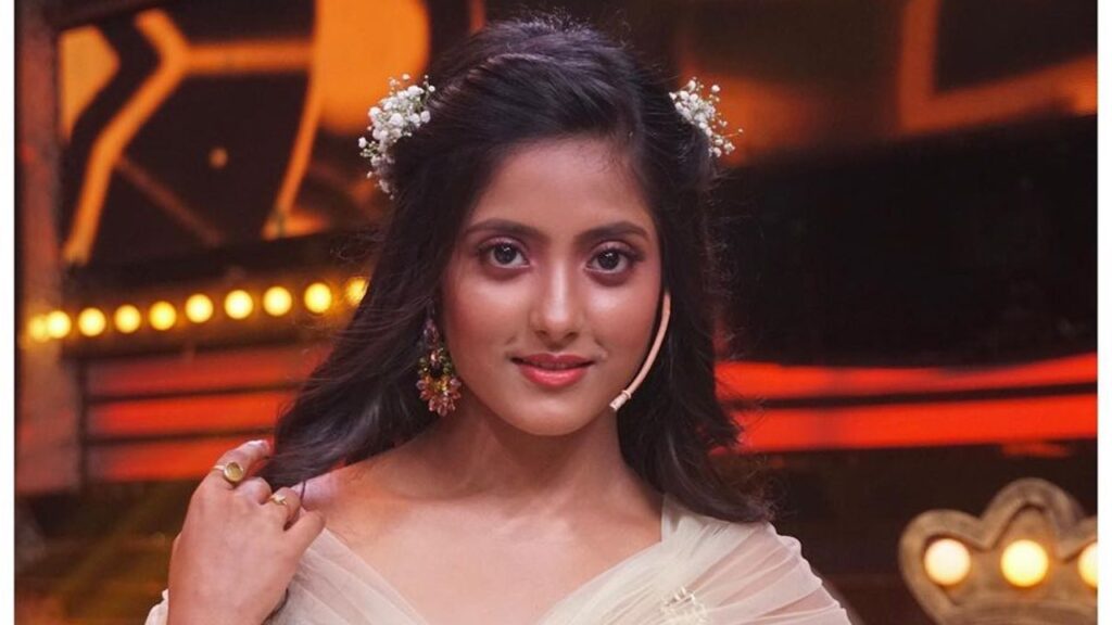 Banni Chow Home Delivery fame Ulka Gupta gifts herself a new electric car on her birthday