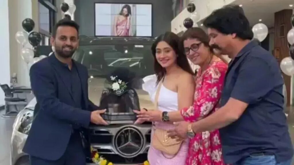 Yeh Rishta Kya Kehlata Hai fame Shivangi Joshi gifts herself a swanky ride