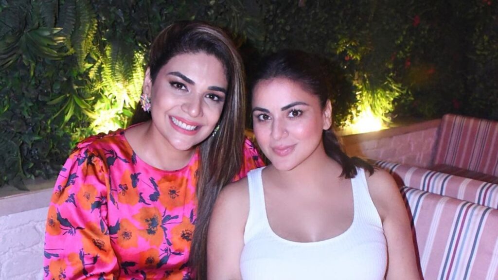 Kundali Bhagya fame Shraddha Arya hosts a send-off dinner for co-star Anjum Fakih ahead of her leaving for Khatron Ke Khiladi 13