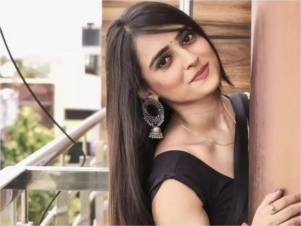 Tulsi Dham Ke Laddoo Gopal Star Sneha Tomar Set to Tie the Knot with OTT Creative Head Shubham Parihar