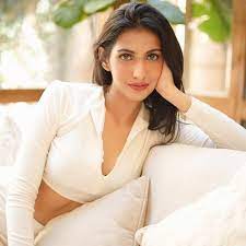 Mystery, Romance, and Thrills Unveiled in ‘Shaitani Rasmain’ with Naqiyah Haji Leading the Charge