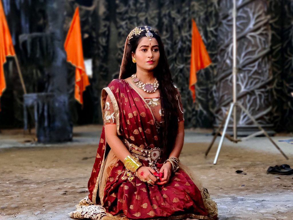 Actress Manisha Saxena Makes a Powerful Comeback to Television with ‘Milke Bhi Hum Na Mile’